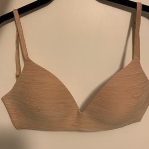 Victoria Secret Heathered Tan No-Wire Bra 32D
